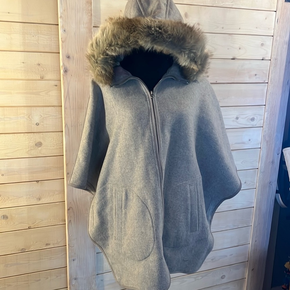Joules reversible plaid/ grey cape coat with hood